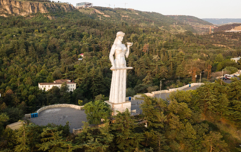 ΦΘΙΝΟΠΩΡΟ ΣΤΟΝ ΚΑΥΚΑΣΟ & ΣΤΗΝ ΤΙΦΛΙΔΑ